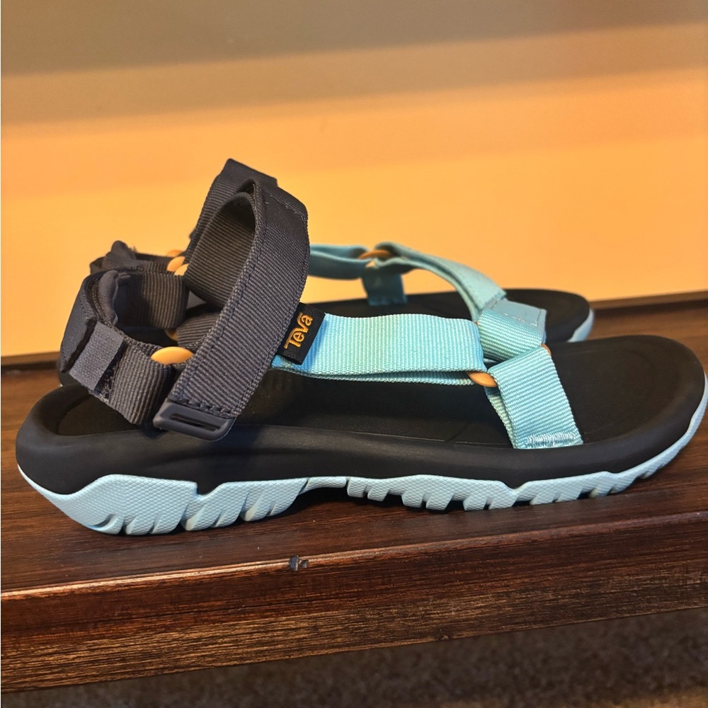 Teva Hurricane XLT2 Athletic Hiking Sandals black and blue women’s size 8 NWOB